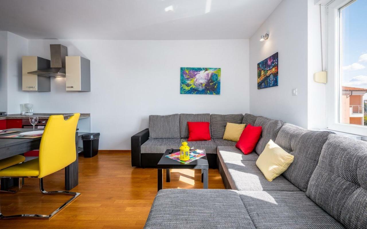 Laura House With Apartment أوماغ المظهر الخارجي الصورة